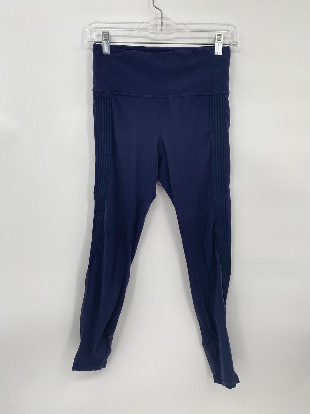 Athleta Women's Side Stripe Salutation 7/8 Legging in Navy Blue Mesh Size Small